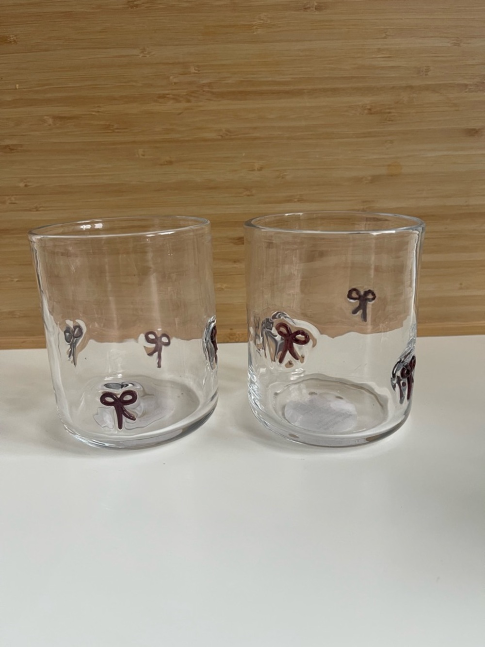 Red Bow Icon Glass Madison Home 16 oz Juice Set of 2 Drink Glasses NEW - FLAWS - Picture 12 of 12